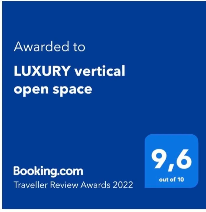 Villa Luxury Vertical Open Space Sangiano Italien